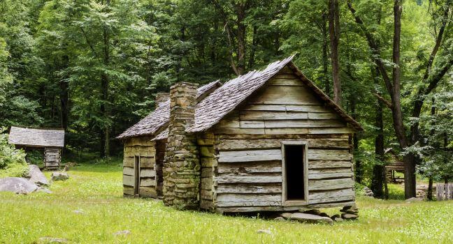 Log cabin at Roaring Fork Motor Trail in Great Smoky Mountains National Park near Gatlinburg, Tennessee