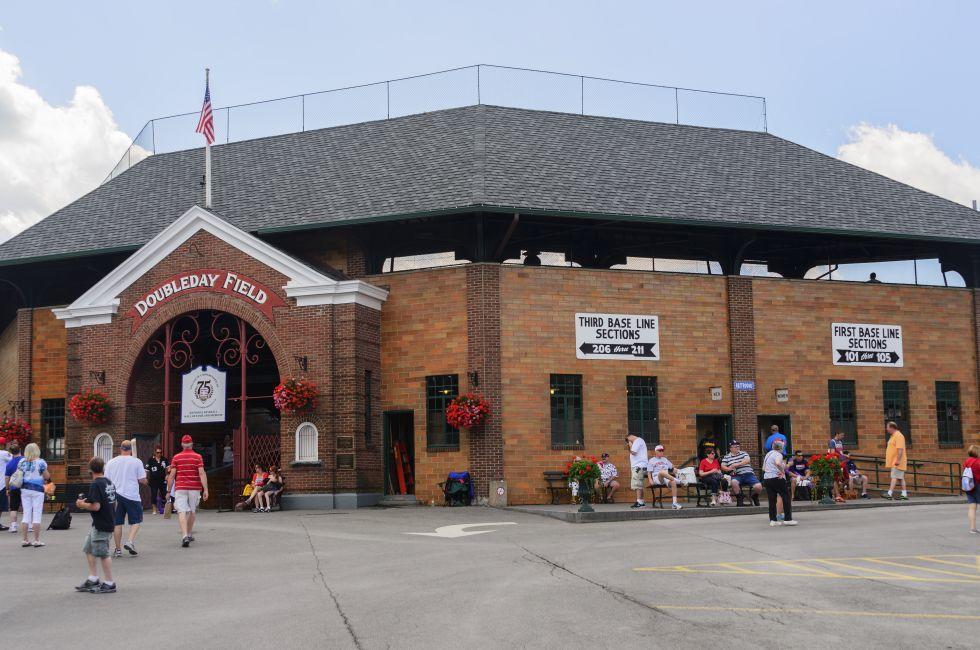 Cooperstown, NY, USA-July 26, 2014: Baseball fans gathered at Cooperstown, NY for the induction of the 75th Hall of Fame ceremony gather on Saturday at the Field of Dreams in Cooperstown.