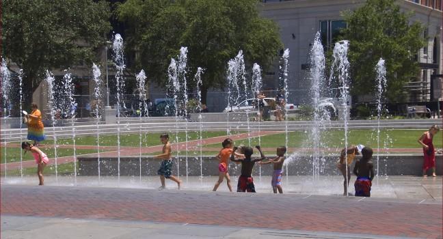 Fountain, Ellis Square, Savannah, Georgia, USA